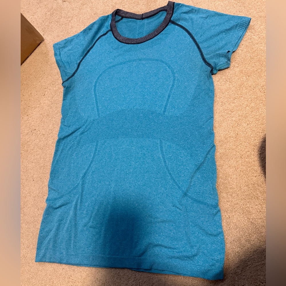 Lululemon Swiftly short sleeve shirt size 8
